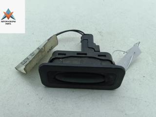 кнопка открытия багажника Renault Scenic 2 поколение [рестайлинг] 2008, 1.5 л., дизель, МКПП, серый, минивэн, 8200078258