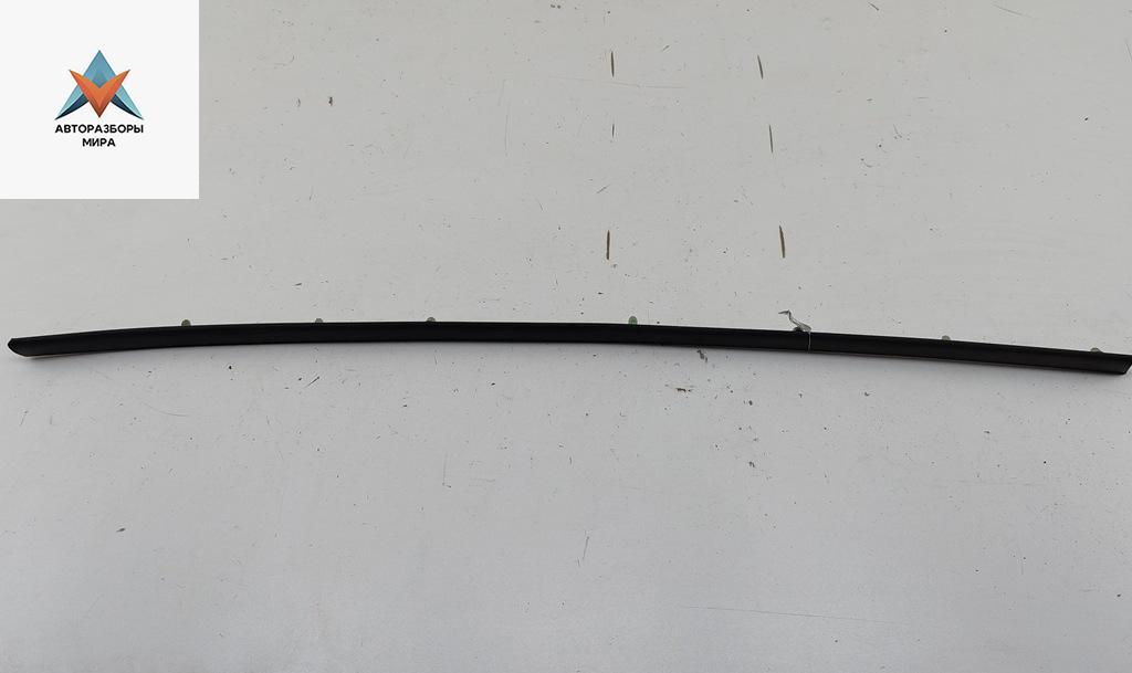 молдинг двери передней правой BMW 3 серия E46 2000, 2.0 л., бензин, АКПП, серый, универсал, 8208450 - фото №1