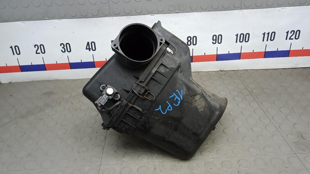 корпус воздушного фильтра Chrysler 300C 1 поколение 2008, 3.0 л., дизель, АКПП, седан - фото №1