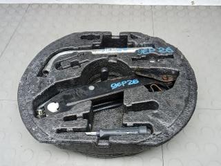 ящик под инструменты / набор инструментов Volkswagen Golf 6 поколение 2011, 2.0 л., дизель, МКПП, хетчбэк 5 дв.