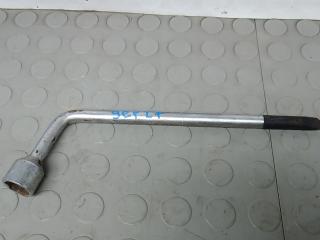 ключ колесный (балонный) Volkswagen Jetta 5 поколение 2008, 2.0 л., дизель, МКПП, седан, 4D0012219A