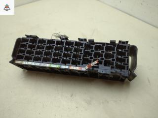 блок предохранителей Volkswagen Transporter T4 2001, 2.5 л., дизель, МКПП, белый, микроавтобус, 7D0937517