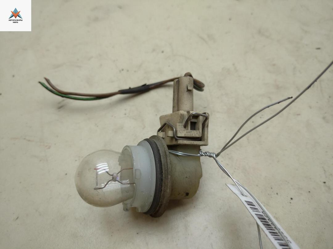 Патрон лампы указателя поворота Volkswagen Transporter T4 1992, 2.4 л., дизель, МКПП, красный, микроавтобус - фото №1