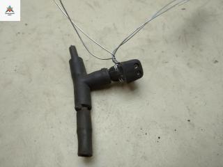 форсунка омывателя фары Ford Transit 6 поколение 2005, 2.0 л., дизель, МКПП, красный, микроавтобус