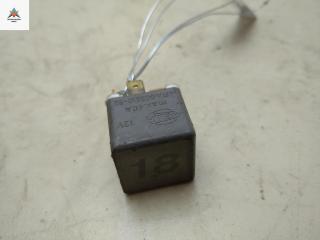 реле (прочие) Volkswagen Transporter T4 1995, 2.4 л., дизель, МКПП, чёрный, микроавтобус, 191937503