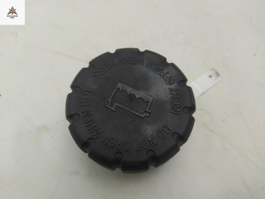 пробка расширительного бачка Mercedes-Benz CLS-Класс C219 2005, 3.5 л., бензин, АКПП, чёрный, седан, 2105010615 - фото №1