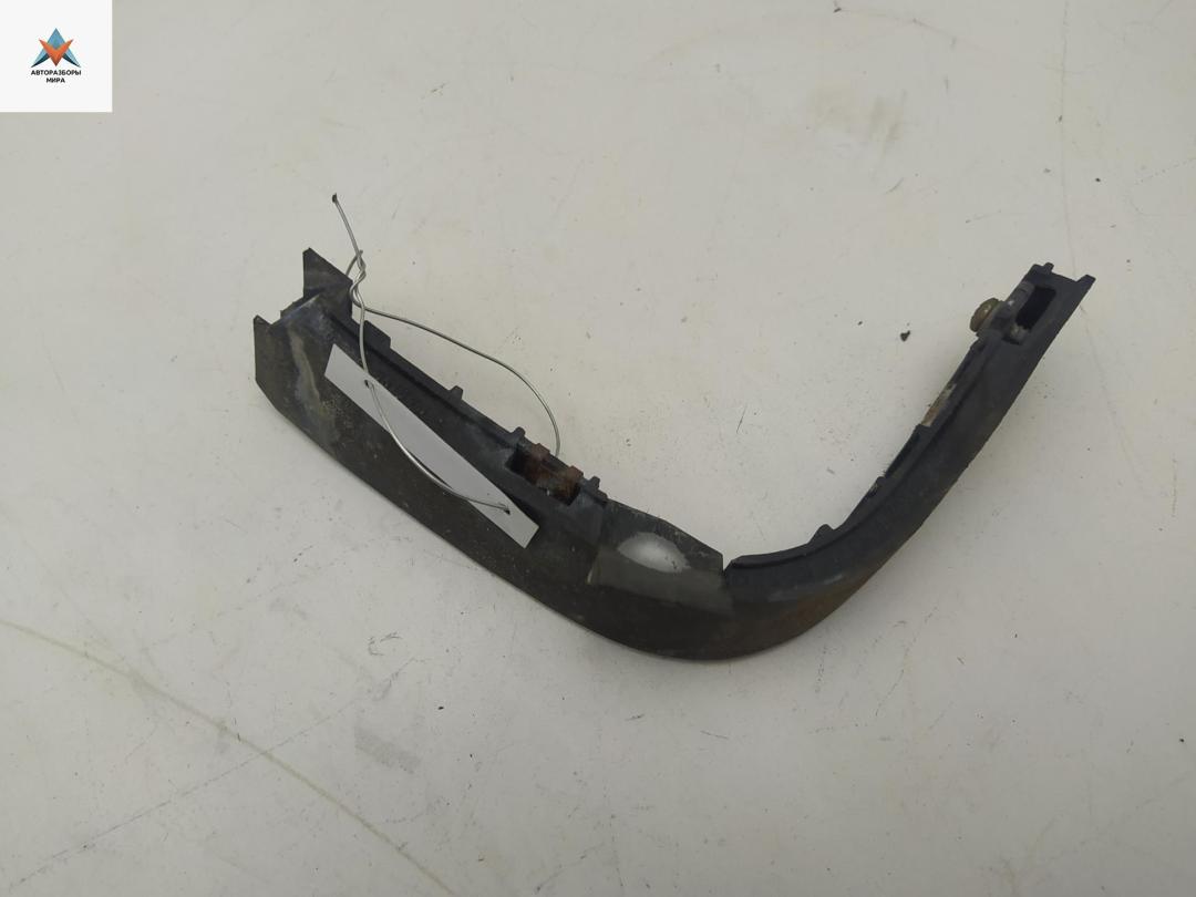 крепление ( кронштейн ) крыла Mercedes-Benz C-Класс W202/S202 1995, седан, 2028260214 - фото №1