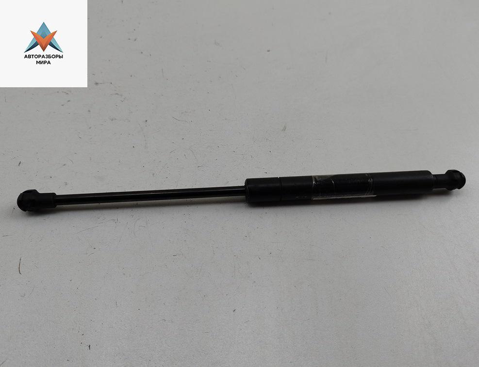 амортизатор капота BMW 5 серия E39 1997, седан - фото №1