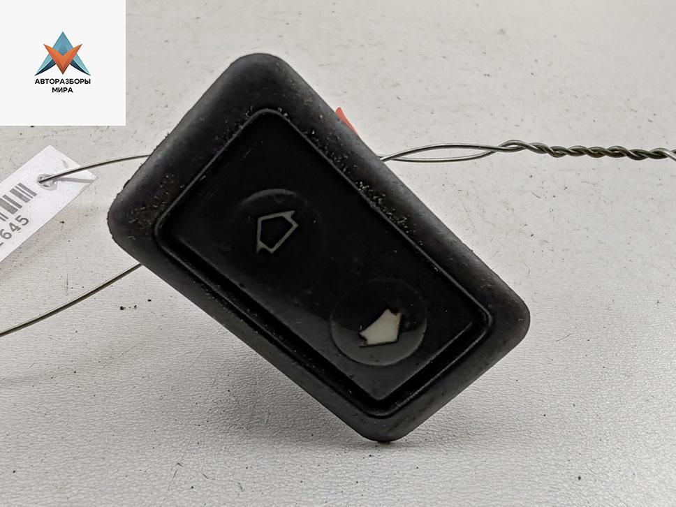 кнопка стеклоподъемника переднего правого BMW 3 серия E36 1994, 1.6 л., бензин, МКПП, красный, хетчбэк 3 дв. - фото №1