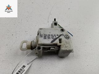 активатор замка багажника Volkswagen Passat B5 1999, 1.6 л., бензин, МКПП, зелёный, универсал, 3B0959781