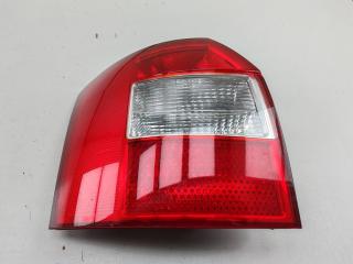 фонарь задний правый Audi A4 B6 2001, 2.0 л., бензин, АКПП, чёрный, универсал