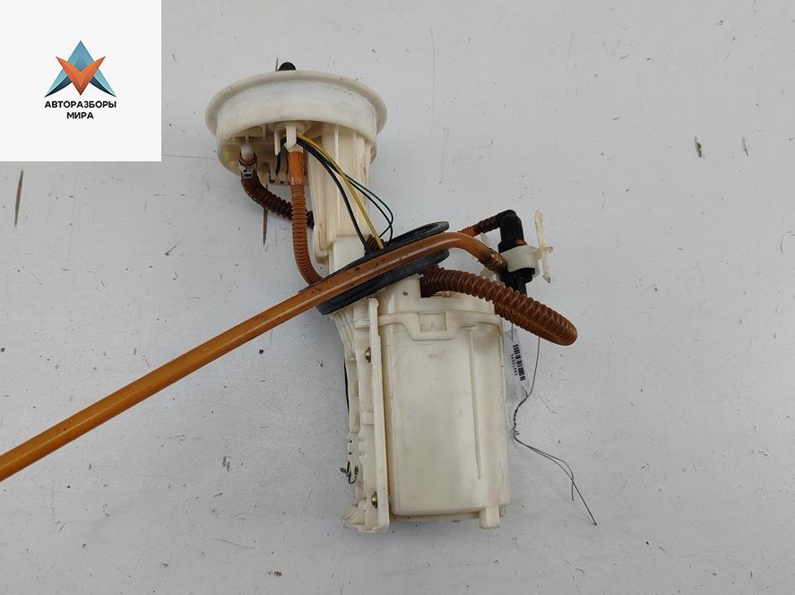 насос топливный Audi A4 B6 2001, 2.0 л., бензин, МКПП, серый, седан, 88457282 - фото №1