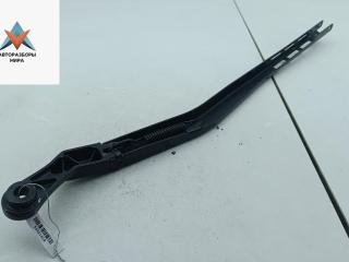 Щеткодержатель (поводок стеклоочистителя) передний Audi A4 B6 2003, 2.0 л., бензин, АКПП, чёрный, универсал