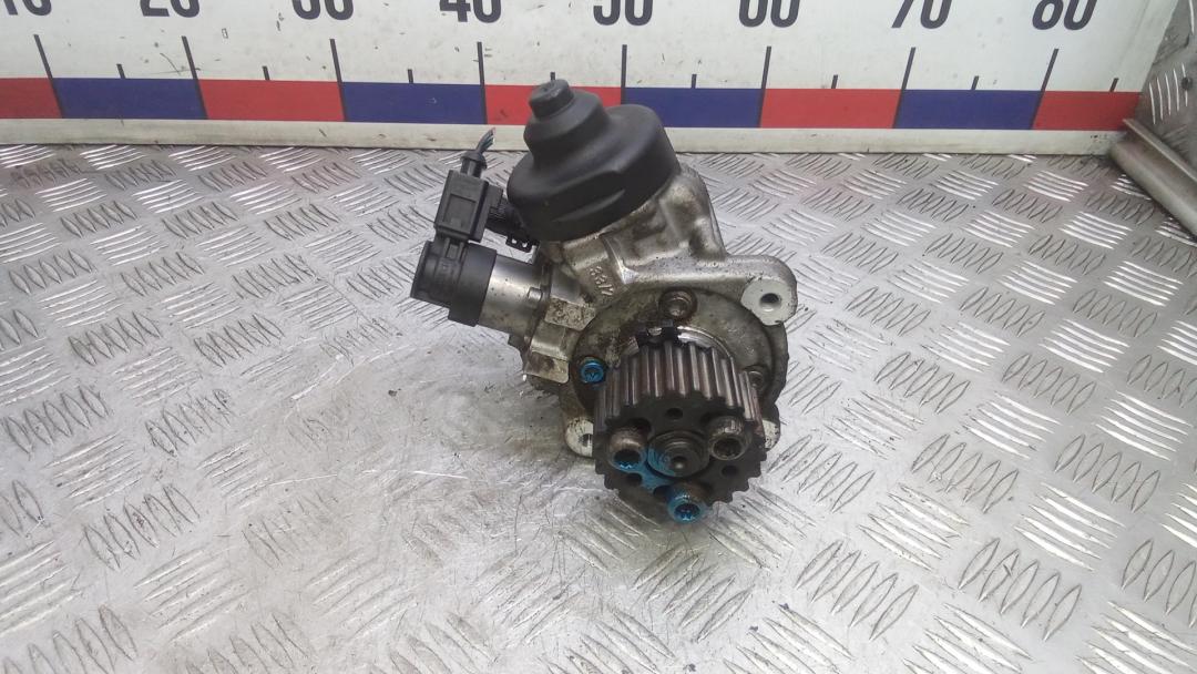 ТНВД Volkswagen Passat B7 2011, 2.0 л., дизель, АКПП, седан, 03L130755AA, 0445010526, 03L130755L, 03L130851HX - фото №1