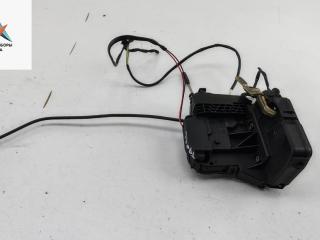 замок двери передней левой Mercedes-Benz C-Класс W203/S203/CL203 2002, 2.6 л., бензин, МКПП, синий, универсал, 2037200135