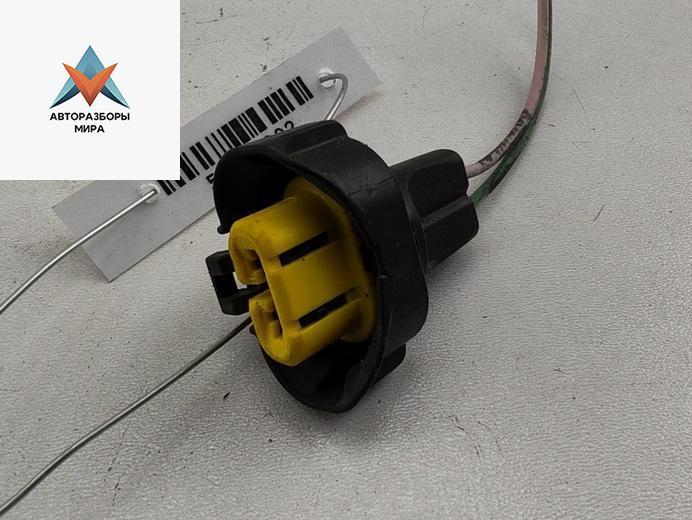 разъем (фишка) проводки Peugeot 308 T7 2008, 1.6 л., бензин, МКПП, чёрный, универсал - фото №1