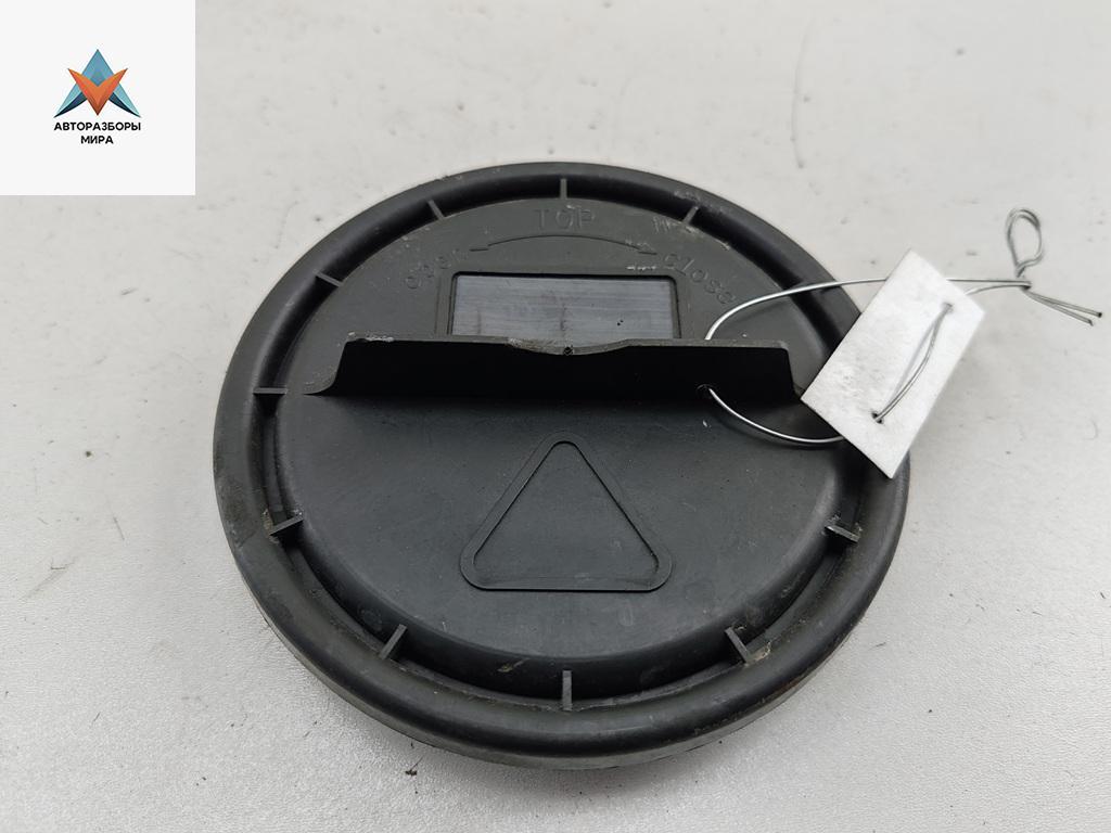 Крышка (заглушка) задняя фары Mercedes-Benz CLS-Класс C219 2005, 3.5 л., бензин, АКПП, чёрный, седан, 7153121030 - фото №1