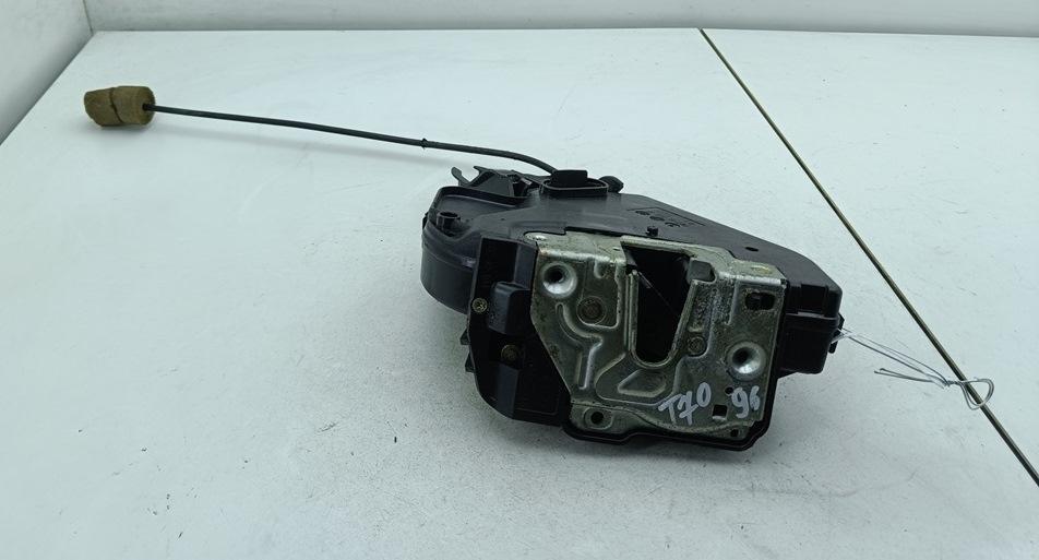 замок двери задней правой Mercedes-Benz C W203 2002, 2.6 л., бензин, МКПП, синий, универсал, 2037300235