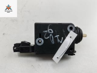 активатор замка багажника Opel Omega B [рестайлинг] 2000, 2.2 л., бензин, МКПП, чёрный, универсал, 90460062