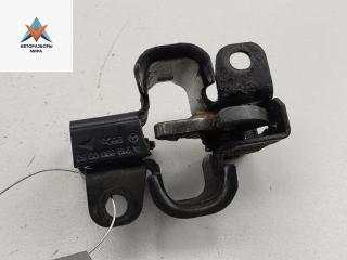 замок капота Mercedes-Benz CLS-Класс C219 2005, 3.5 л., бензин, АКПП, чёрный, седан, A2198800060