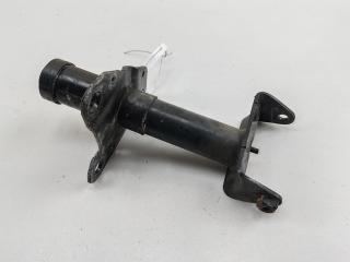 кронштейн переднего бампера Volkswagen Passat B5 1998, 1.6 л., бензин, МКПП, красный, седан, 3B0807134
