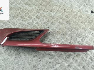 решетка радиатора Renault Megane 1 поколение 1996, красный, хетчбэк 5 дв., 7700834200