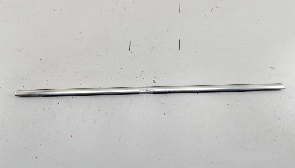 Молдинг стекла двери задней левой наружный Volkswagen Passat B6 2007, 2.0 л., бензин, МКПП, синий, универсал, 3C9839475B