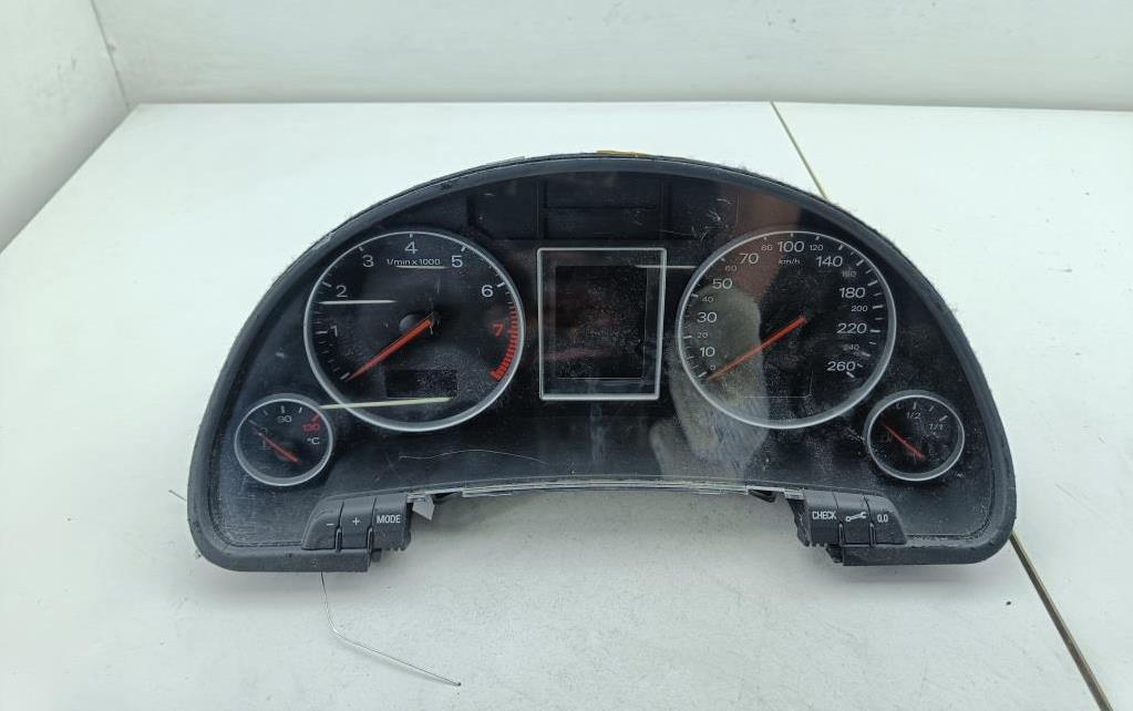 приборная панель Audi A4 B6 2001, 2.0 л., бензин, АКПП, чёрный, универсал, 4B0920900H