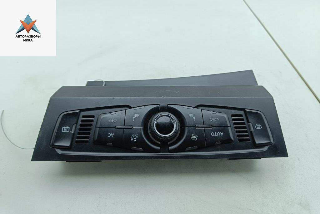 блок управления печки / климат-контроля Audi A4 B8/8K 2009, 2.0 л., дизель, МКПП, чёрный, универсал, 8T1820043AA - фото №1
