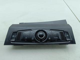 блок управления печки / климат-контроля Audi A4 B8/8K 2009, 2.0 л., дизель, МКПП, чёрный, универсал, 8T1820043AA