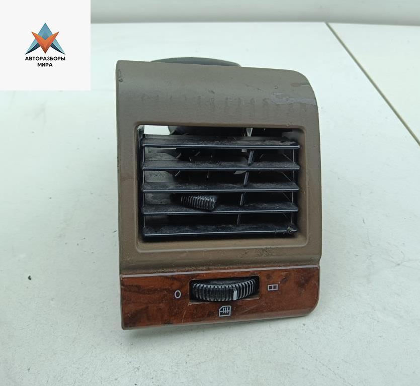 дефлектор обдува салона Mercedes-Benz Vito-1 W638 2001, 2.2 л., дизель, МКПП, чёрный, микроавтобус, 6388311260 - фото №1