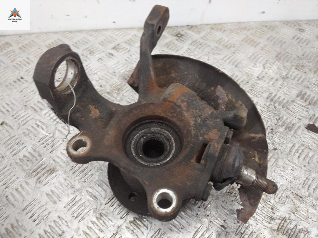 ступица передняя правая Volkswagen Transporter T4 1992, 2.4 л., дизель, МКПП, красный, микроавтобус - фото №1