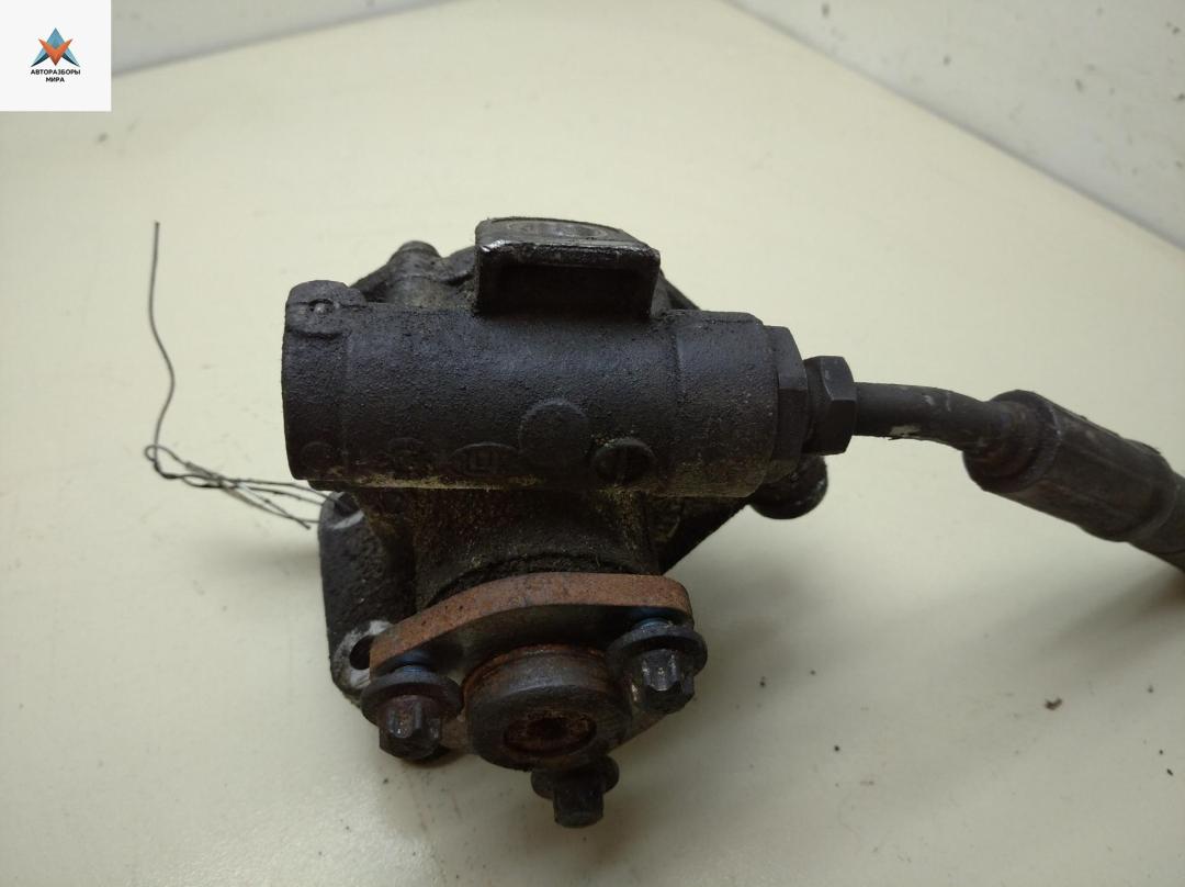 Насос гидроусилителя руля Mercedes-Benz Vito-2 / Viano W639 2006, 2.2 л., дизель, МКПП, красный, микроавтобус - фото №1