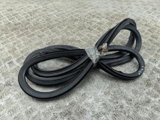 уплотнитель двери Mercedes-Benz Vito 2006, 2.2 л., дизель, МКПП, красный, микроавтобус