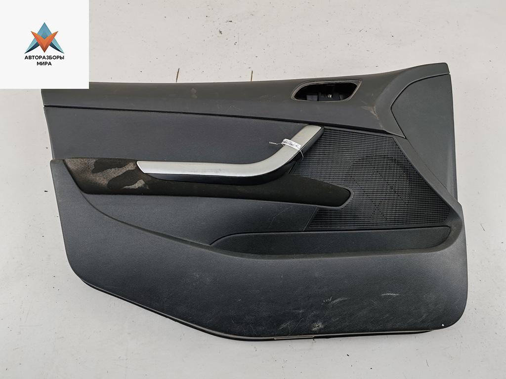 обшивка двери передняя левая Peugeot 308 T7 2008, 1.6 л., бензин, МКПП, чёрный, универсал, 96815311 - фото №1