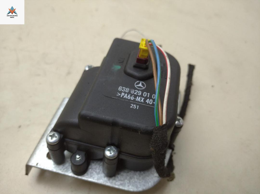 электропривод форточки задней левой Mercedes-Benz Vito-1 W638 2001, 2.2 л., дизель, МКПП, чёрный, микроавтобус, 6388290101 - фото №1