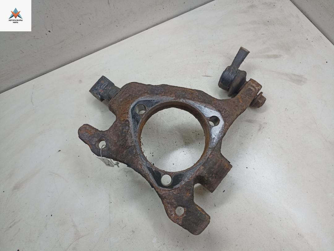 Кулак (корпус ступицы) передний левый Opel Astra G 1999, 2.0 л., бензин, МКПП, чёрный, хетчбэк 5 дв. - фото №1