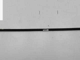 Молдинг стекла двери наружный Volkswagen Caddy 3 поколение 2007, 1.4 л., бензин, МКПП, красный, фургон