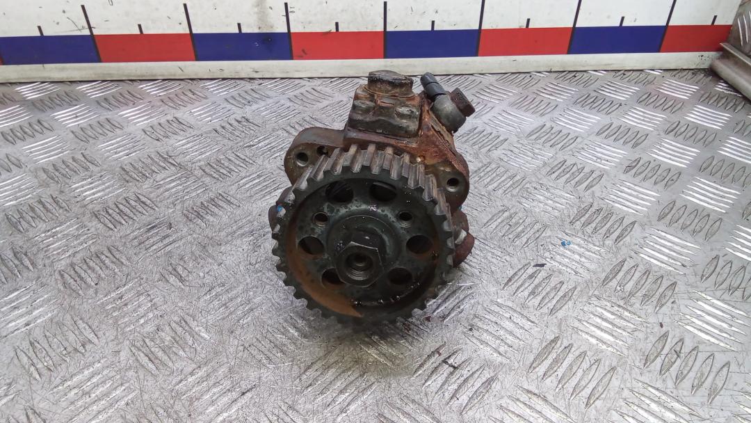 ТНВД IVECO Daily 5 поколение 2013, 2.3 л., дизель, робот, микроавтобус - фото №1