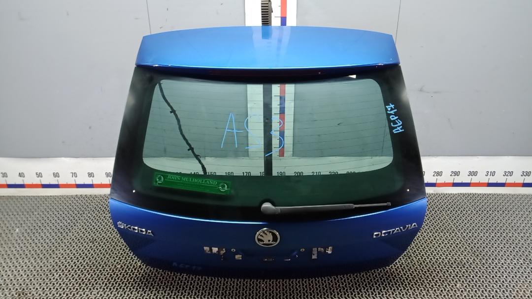 крышка багажника Skoda Octavia 3 поколение (A7) 2013, 1.6 л., дизель, АКПП, универсал, 5E9827023C - фото №1