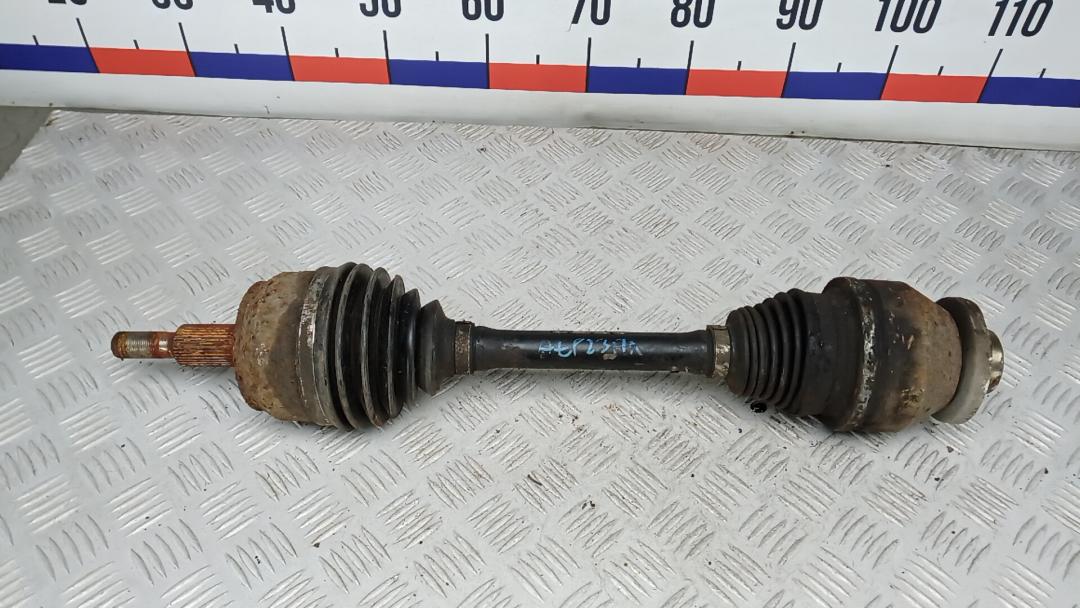 полуось передняя левая (приводной вал, ШРУС) Volkswagen Transporter T5 2006, 2.5 л., дизель, МКПП, микроавтобус - фото №1