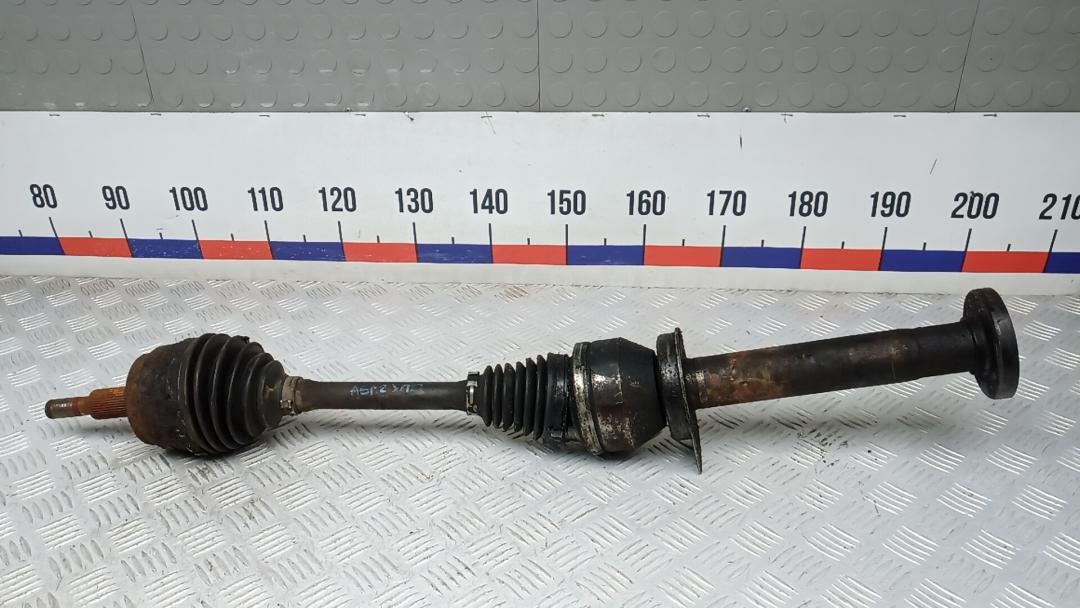 полуось передняя правая (приводной вал, ШРУС) Volkswagen Transporter T5 2006, 2.5 л., дизель, МКПП, микроавтобус - фото №1