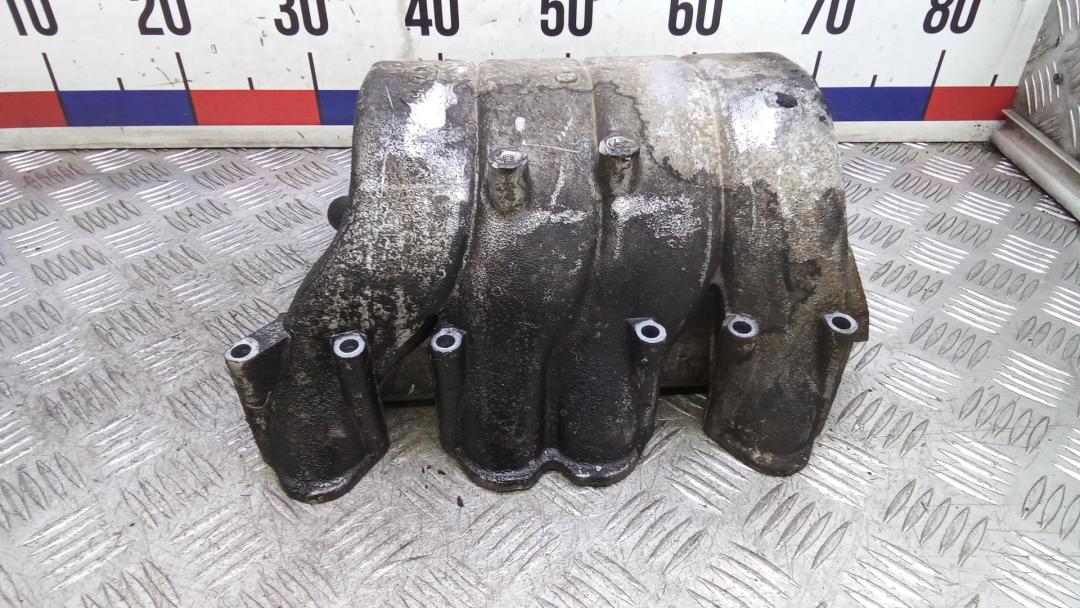 коллектор впускной Volkswagen Caddy 3 поколение 2005, 2.0 л., дизель, МКПП, 038129711CB - фото №1