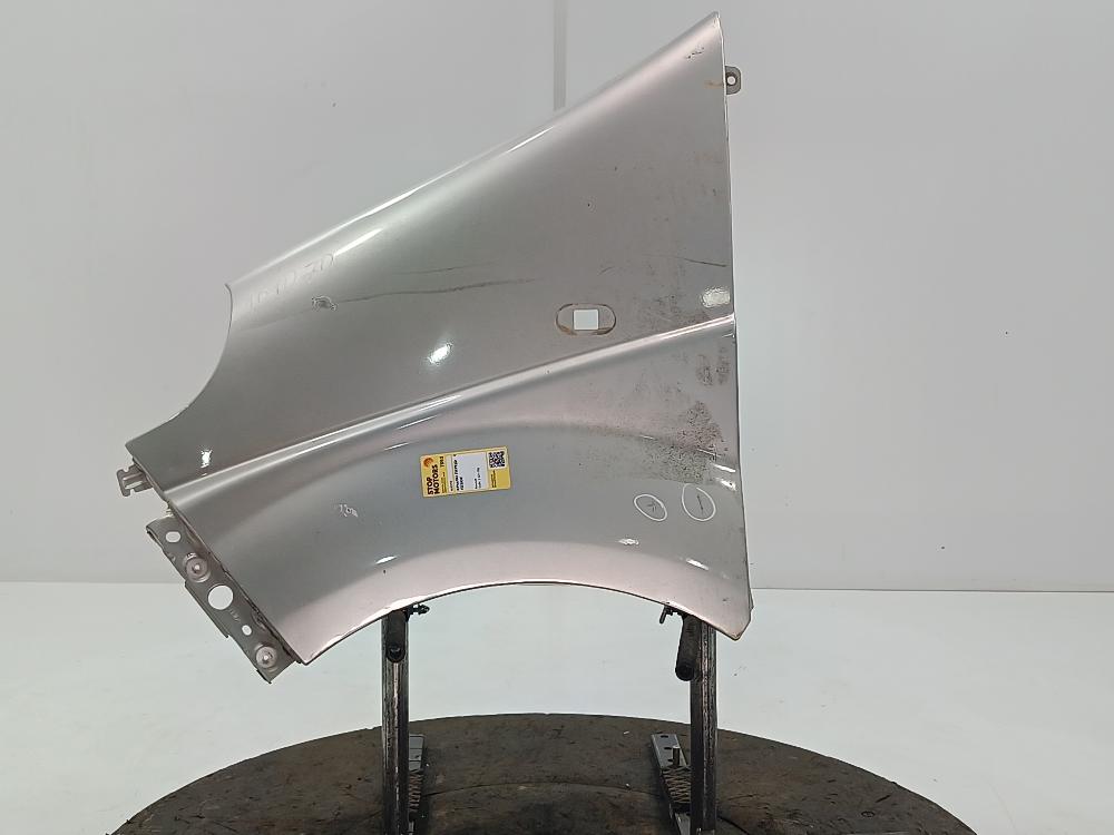 крыло переднее левое Renault Trafic 2 поколение 2003, цвет - фото №1
