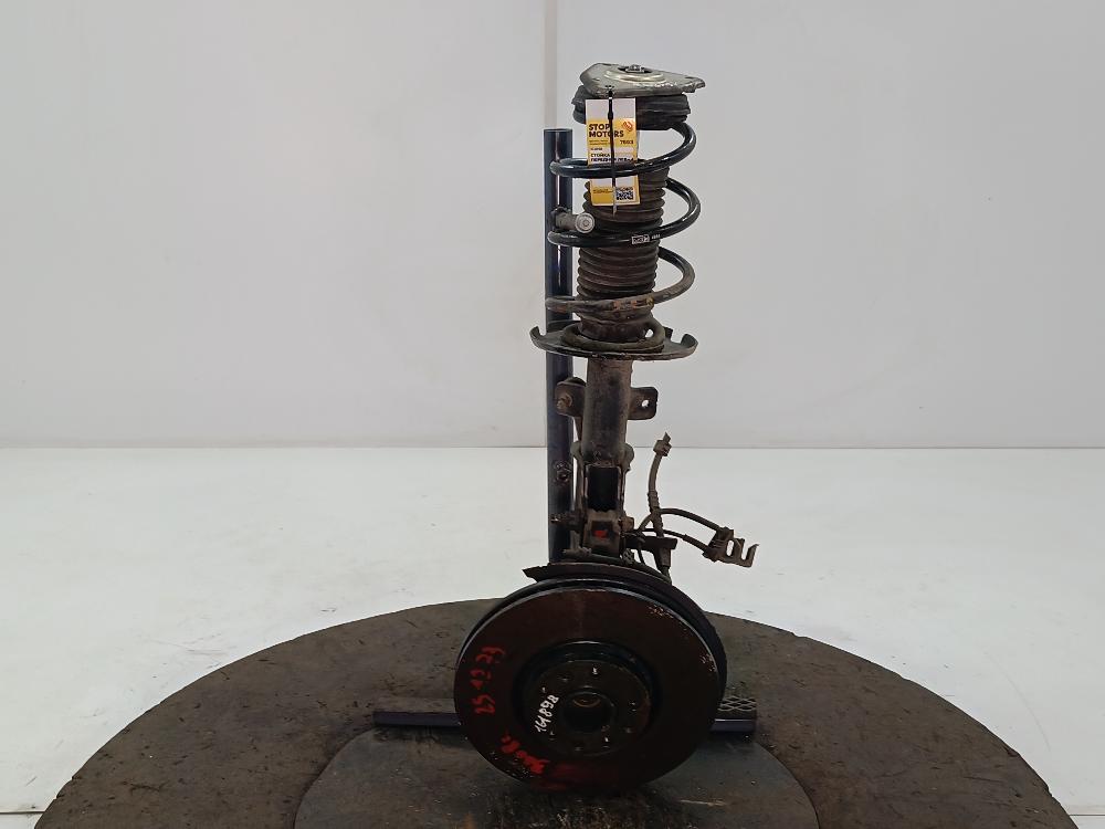 Стойка Peugeot 3008 2 поколение 2018, цвет - фото №1