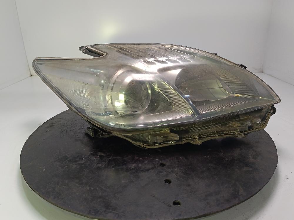 фара правая Toyota PRIUS V 2013, цвет - фото №1