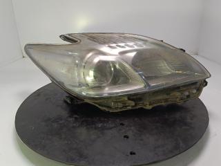 фара правая Toyota PRIUS V 2013, цвет