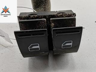 кнопка стеклоподъемника переднего левого Volkswagen Caddy 3 поколение 2007, 1.4 л., бензин, МКПП, красный, фургон, 1K3959857A