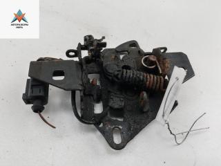 замок капота Volkswagen Passat B5 [рестайлинг] 2004, 1.9 л., дизель, МКПП, серый, седан