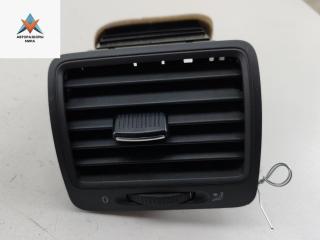 дефлектор обдува салона Volkswagen Golf 5 поколение 2004, 1.4 л., бензин, МКПП, чёрный, хетчбэк 3 дв., 1K0819709